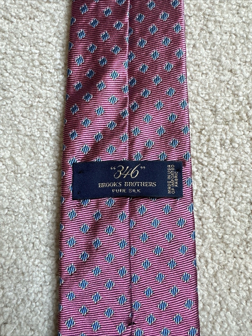 Brooks Brothers Silk Tie in Rose with Blue Pattern